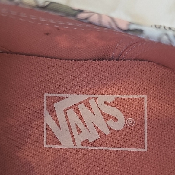 Vans Multicolor Floral Sneakers - Picture 2 of 12